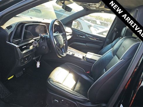 Used 2023 Cadillac Escalade ESV Sport image 6