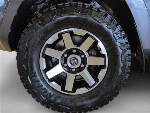 Used 2021 Toyota 4Runner TRD Off-Road Premium w/ Moonroof Package image 25