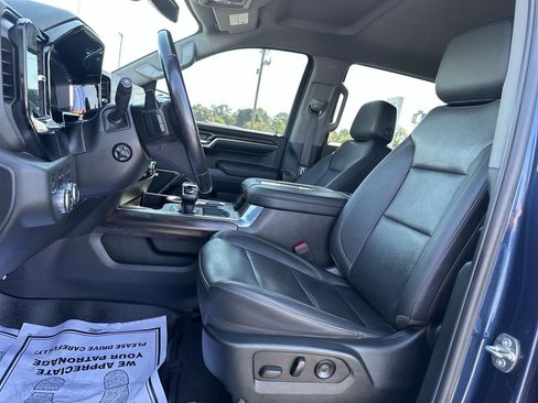 Used 2022 GMC Sierra 1500 SLT w/ SLT Premium Plus Package AWD/4WD image 17