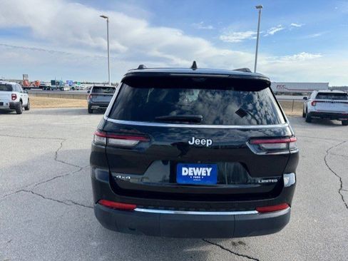 Used 2024 Jeep Grand Cherokee L Limited w/ Luxury Tech Group II image 7