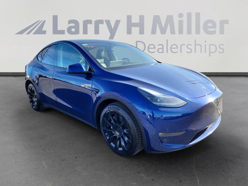 Used 2023 Tesla Model Y Long Range image 7