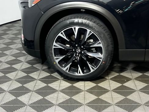 Used 2024 MAZDA CX-90 Plug-In Hybrid w/ Premium Plus image 12