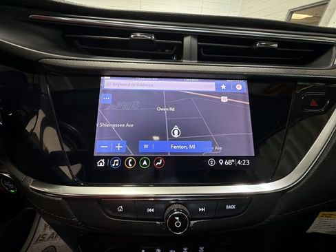 Used 2020 Buick Encore GX Select w/ Experience Buick Package image 18