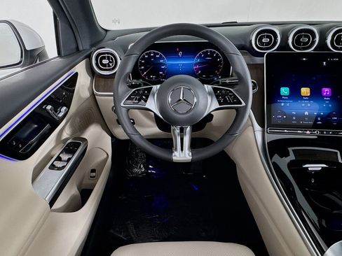 New 2026 Mercedes-Benz GLC 300 image 4