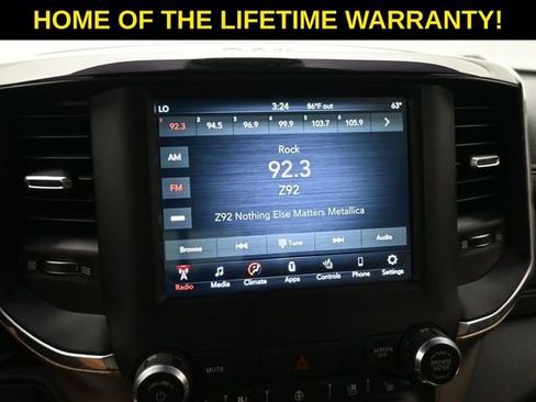 Used 2019 RAM 1500 Laramie w/ Sport Appearance Package AWD/4WD image 22