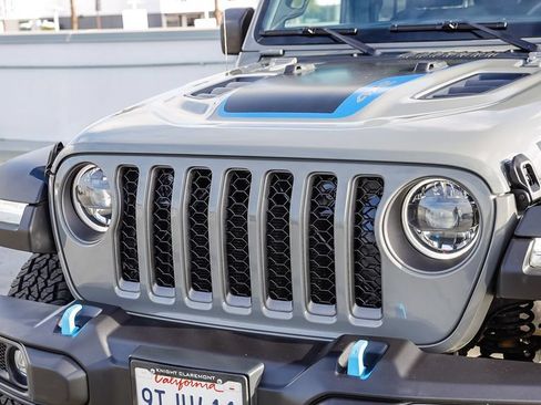 Used 2023 Jeep Wrangler Unlimited Rubicon 4xe w/ Cold Weather Group AWD/4WD image 6