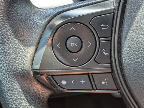 Used 2022 Toyota Corolla LE FWD image 22