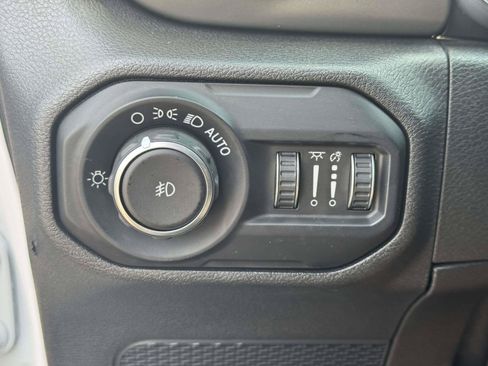 Used 2021 Jeep Wrangler Sport AWD/4WD image 19