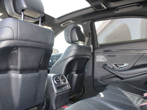 Used 2016 Mercedes-Benz S 550 Sedan image 16