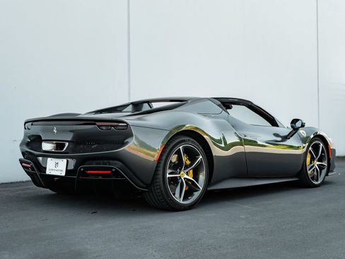 Used 2023 Ferrari 296 GTS RWD image 19