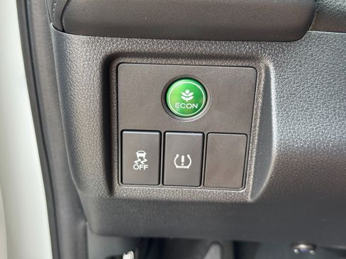 Used 2022 Honda HR-V Sport image 16