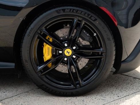 Used 2025 Ferrari Roma Spider image 21