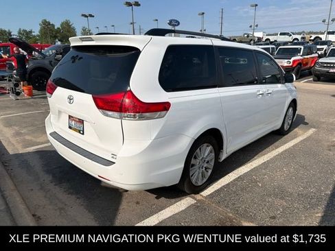 Used 2013 Toyota Sienna XLE w/ Entertainment Pkg AWD/4WD image 4