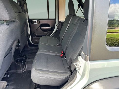 Used 2024 Jeep Wrangler Unlimited Sport AWD/4WD image 11