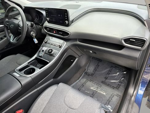 Used 2021 Hyundai Santa Fe SE FWD image 11