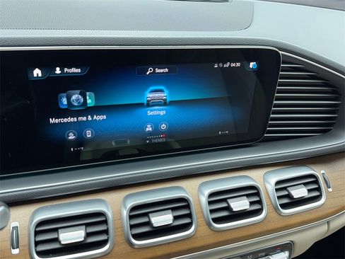 Used 2022 Mercedes-Benz GLE 350 4MATIC w/ AMG Line Exterior image 30