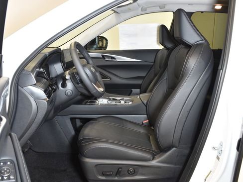 New 2026 INFINITI QX60 Luxe w/ Cargo Package image 11