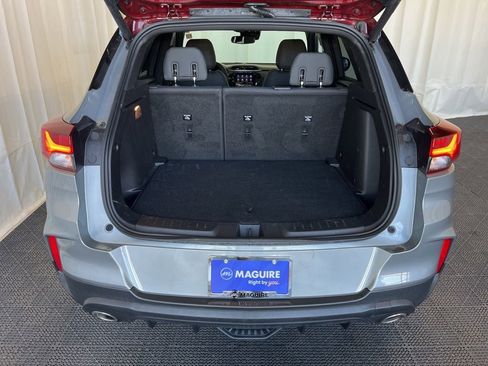 Used 2023 Chevrolet TrailBlazer RS w/ Sun and Liftgate Package AWD/4WD image 25