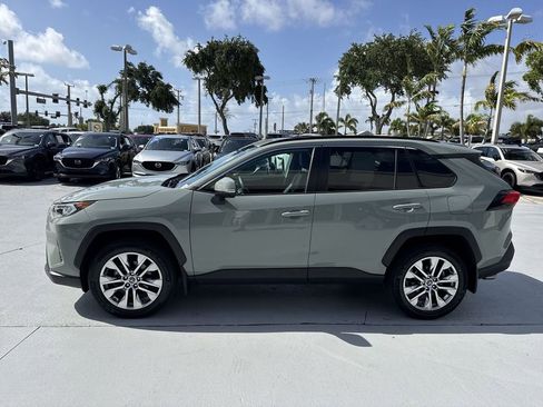 Used 2021 Toyota RAV4 XLE Premium AWD/4WD image 11