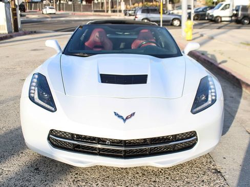 Used 2019 Chevrolet Corvette Stingray Coupe w/ 1LT RWD image 9