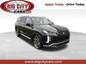 Used 2023 Hyundai Palisade Limited w/ Winter Package FWD video 1
