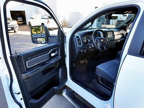 Certified 2024 RAM 2500 Big Horn image 37