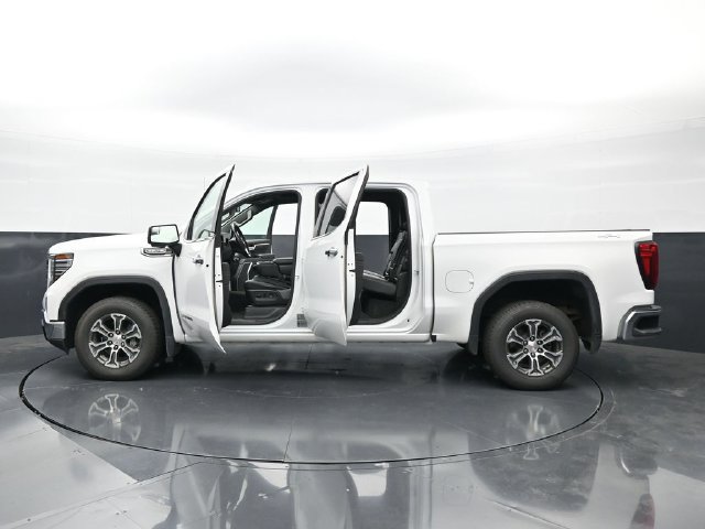 Used 2025 GMC Sierra 1500 SLT AWD/4WD image 54