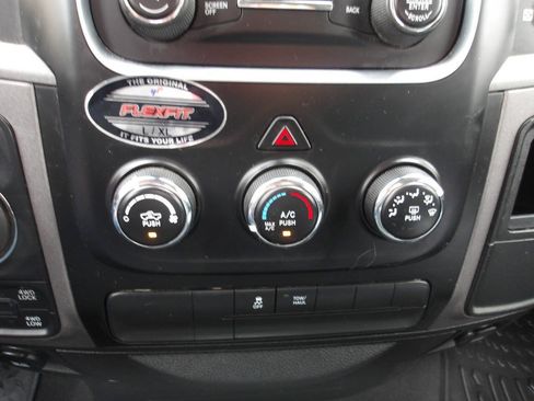 Used 2017 RAM 1500 Express w/ Express Value Package AWD/4WD image 14