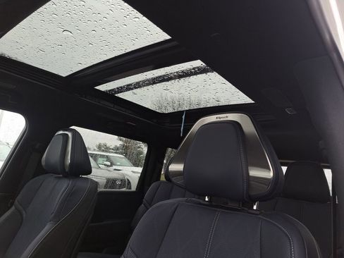 New 2026 INFINITI QX80 SPORT image 16