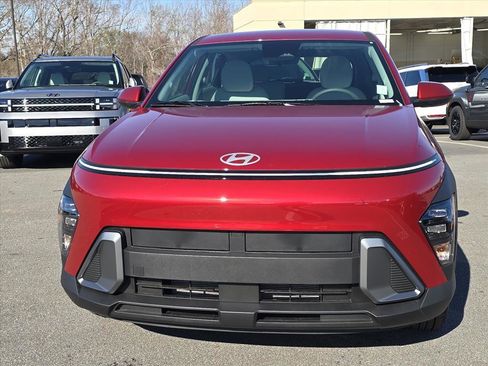 New 2026 Hyundai Kona SE image 8