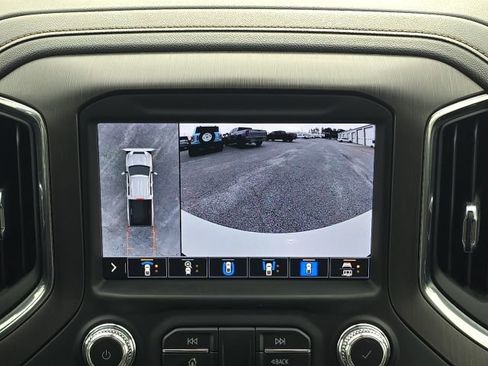 Used 2022 GMC Sierra 2500 AT4 w/ AT4 Preferred Package image 38