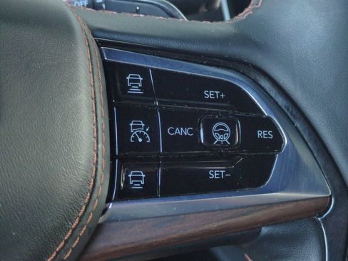 Used 2024 Jeep Grand Cherokee L Summit w/ Advanced Protech Group IV AWD/4WD image 37