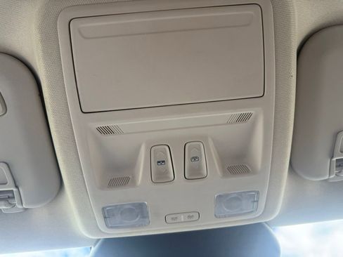 Used 2020 Ford Escape Titanium AWD/4WD image 28