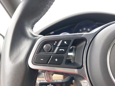 Certified 2023 Porsche Cayenne Platinum Edition AWD/4WD image 19