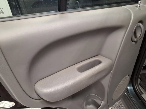 Used 2005 Jeep Liberty Sport image 16