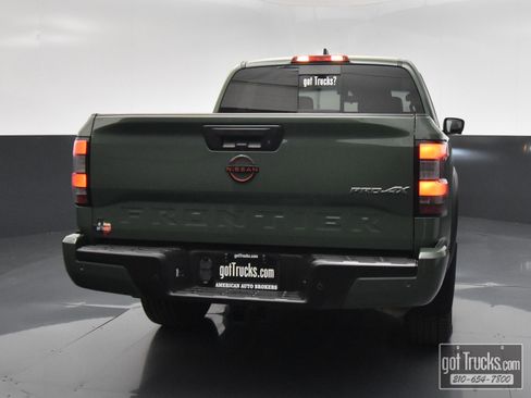 Used 2023 Nissan Frontier PRO-4X w/ Pro Convenience Package AWD/4WD image 6
