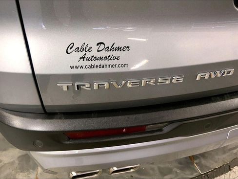 Used 2024 Chevrolet Traverse LT AWD/4WD image 10