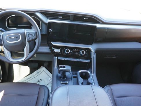 Used 2023 GMC Sierra 1500 Denali w/ Denali Reserve Package image 9