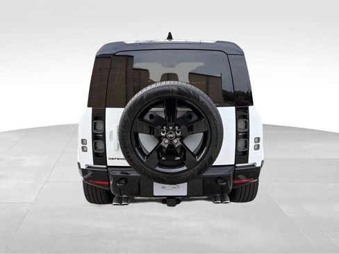 New 2025 Land Rover Defender 110 V8 AWD/4WD image 7