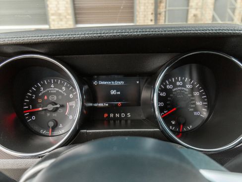 Used 2015 Ford Mustang Coupe image 21