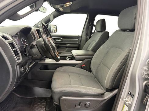 Used 2022 RAM 1500 Big Horn AWD/4WD image 9