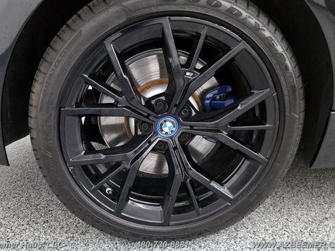Used 2023 BMW 530e w/ M Sport Package RWD image 39