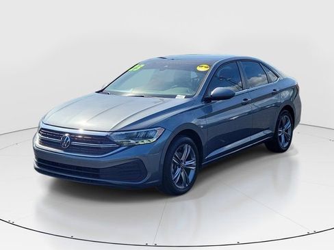 Used 2023 Volkswagen Jetta SE w/ Panoramic Sunroof Package FWD image 28