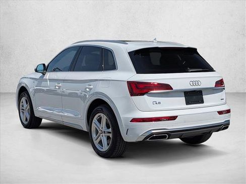 Certified 2025 Audi Q5 e Premium AWD/4WD image 8