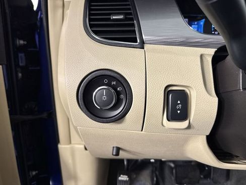 Used 2013 Ford Taurus SEL image 14