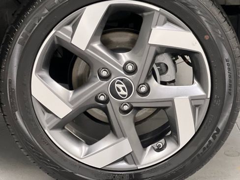 Used 2025 Hyundai Venue SEL FWD image 56
