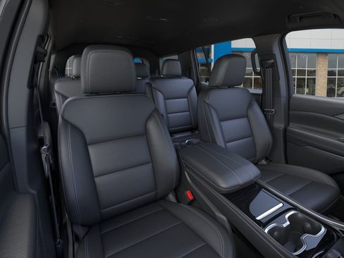 New 2026 Chevrolet Traverse LT image 16