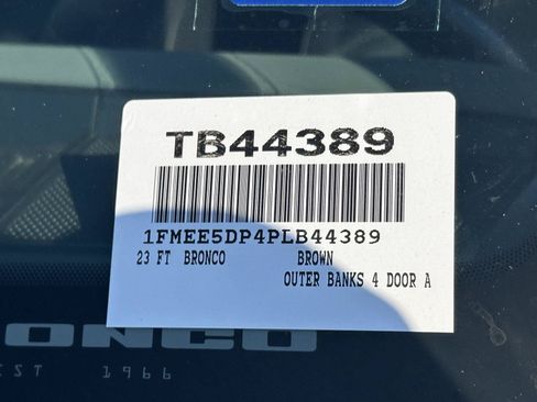 Used 2023 Ford Bronco Badlands AWD/4WD image 14