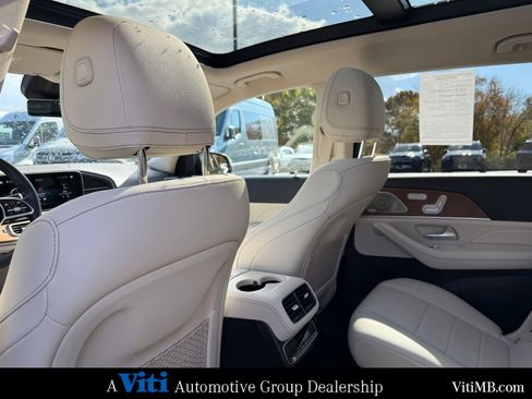 Certified 2022 Mercedes-Benz GLS 450 4MATIC image 21