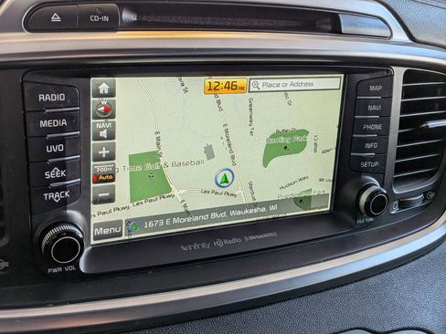 Used 2018 Kia Sorento SX image 29